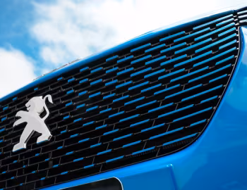 Peugeot e-2008 GT [Latam] '2022–23