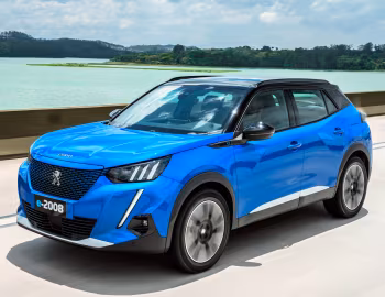 Peugeot e-2008 GT [Latam] '2022–23