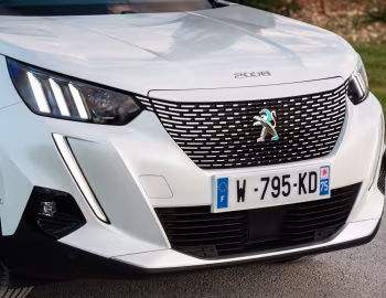 Peugeot e-2008 GT [Worldwide] '2019–23