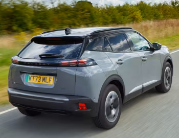 Peugeot E-2008 GT [UK-spec] '2023–pr.