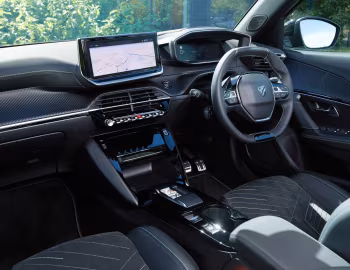 Front Panel Peugeot E-2008 GT [UK-spec] '2023–pr.