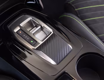 Intérieur Peugeot E-2008 GT [Worldwide] '2023–pr.