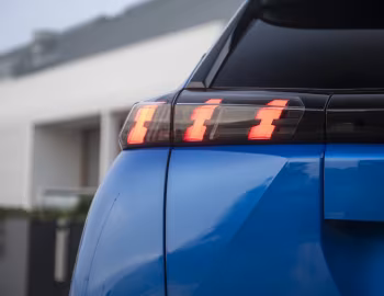 Peugeot e-2008 GT [Australia] '2023