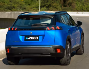 Peugeot e-2008 GT [Latam] '2022–23