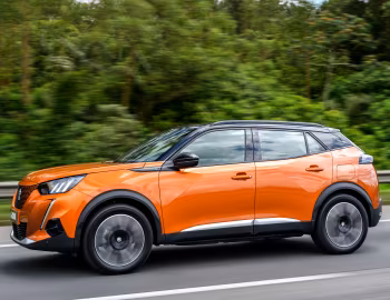 Peugeot e-2008 GT [Latam] '2022–23
