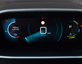 Painel Peugeot e-2008 GT [Worldwide] '2019–23