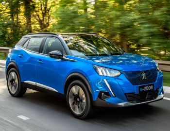 Peugeot e-2008 GT [Latam] '2022–23