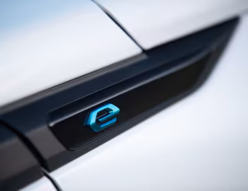 Peugeot e-2008 GT [Worldwide] '2019–23