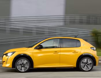 Peugeot e-208 GT [Latam] '2021–pr.