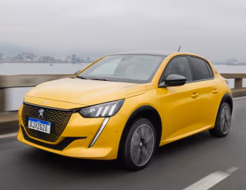 Peugeot e-208 GT [Latam] '2021–pr.