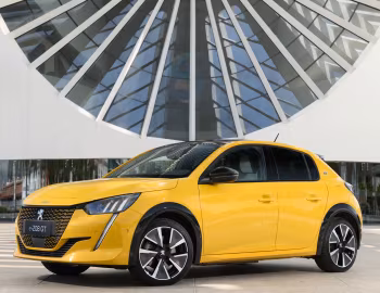 Peugeot e-208 GT [Latam] '2021–pr.
