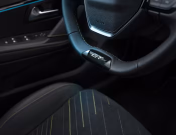 Interior Peugeot E-208 GT [Worldwide] '2023–pr.