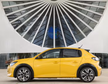Peugeot e-208 GT [Latam] '2021–pr.
