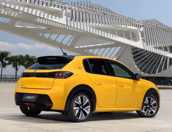Peugeot e-208 GT [Latam] '2021–pr.