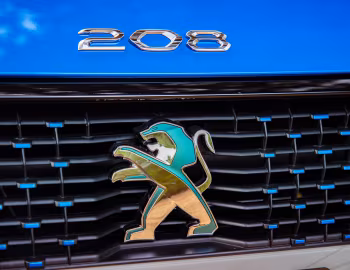 Peugeot e-208 GT [Worldwide] '2019–23