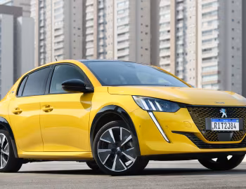 Peugeot e-208 GT [Latam] '2021–pr.