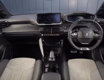 Painel frontal Peugeot e-208 GT [UK-spec] '2019–23