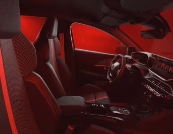 Interior Peugeot E-208 GTi '06.2025