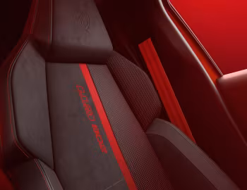 Interior Peugeot E-208 GTi '06.2025
