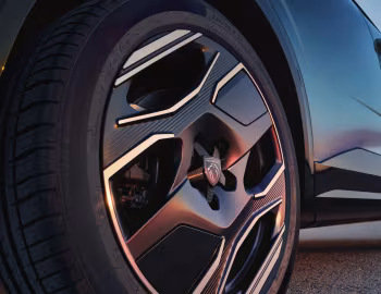 Peugeot E-3008 GT [Worldwide] '2024–pr.