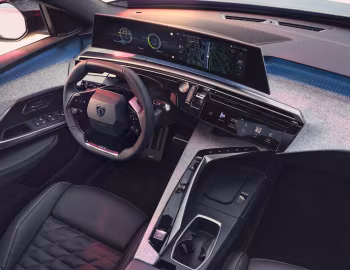 Interior Peugeot E-3008 GT [Worldwide] '2024–pr.