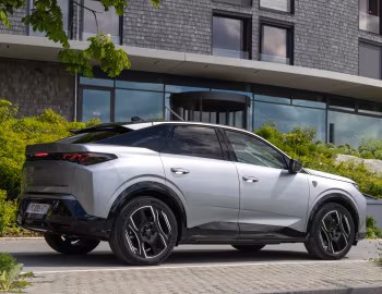 Peugeot E-3008 GT Dual Motor [Worldwide] '2025–pr.