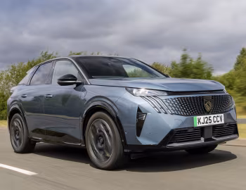 Peugeot E-3008 GT Dual Motor [UK-spec] '2025–pr.