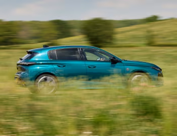 Peugeot E-308 GT [UK-spec] '2026