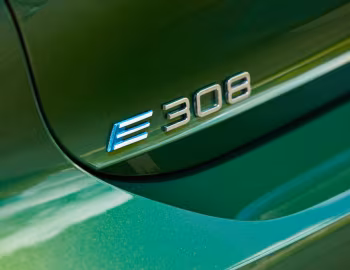 Peugeot E-308 GT [UK-spec] '2023–pr.