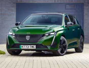 Peugeot E-308 GT [UK-spec] '2023–pr.