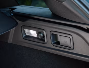 Interior Peugeot E-308 SW GT [UK-spec] '2026