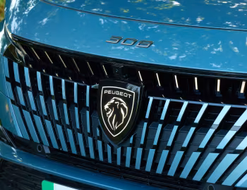 Logotipo Peugeot E-308 SW GT [UK-spec] '2026