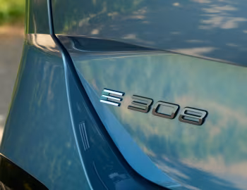 Peugeot E-308 SW GT [UK-spec] '2026