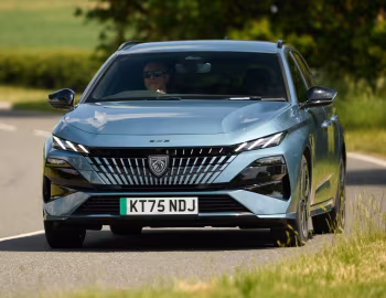 Peugeot E-308 SW GT [UK-spec] '2026