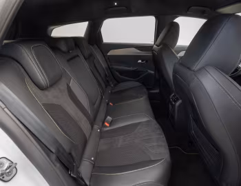 Інтер'єр Peugeot E-308 SW GT [Worldwide] '2023–25