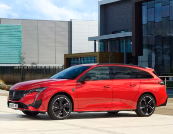 Peugeot E-308 SW GT [UK-spec] '2023–н.ч.