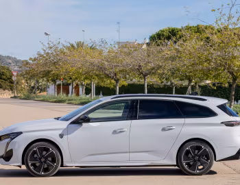Peugeot E-308 SW GT [Worldwide] '2023–25