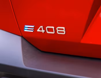 Peugeot E-408 GT [UK-spec] '2025–26