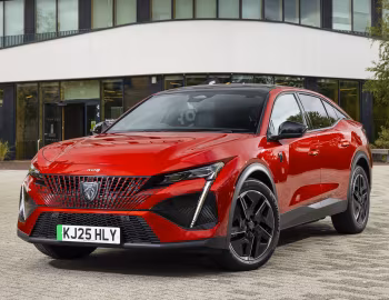 Peugeot E-408 GT [UK-spec] '2025–26