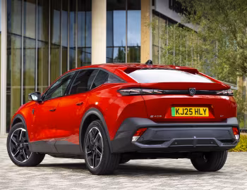 Peugeot E-408 GT [UK-spec] '2025–26
