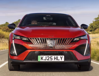 Peugeot E-408 GT [UK-spec] '2025–26