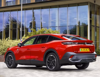 Peugeot E-408 GT [UK-spec] '2025–26