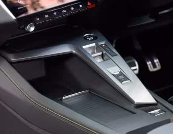 Interior Peugeot E-408 GT [UK-spec] '2026