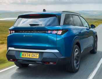 Peugeot E-5008 Allure [UK-spec] '2024–н.ч.