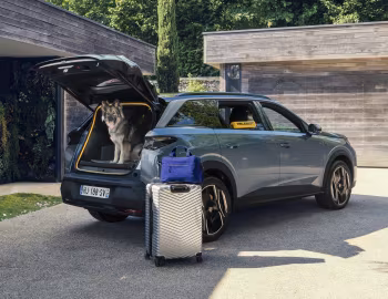 Peugeot E-5008 Dog Edition Concept '07.2026