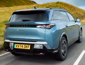 Peugeot E-5008 GT [UK-spec] '2024–н.ч.