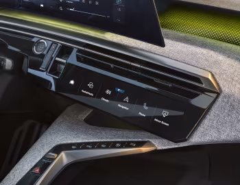 Інтер'єр Peugeot E-5008 GT [Worldwide] '2024–н.ч.