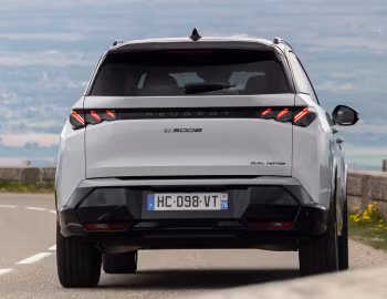 Peugeot E-5008 GT Dual Motor [Worldwide] '2025–pr.