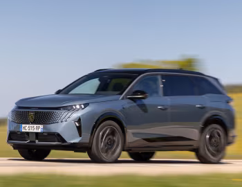 Peugeot E-5008 GT Dual Motor [Worldwide] '2025–pr.