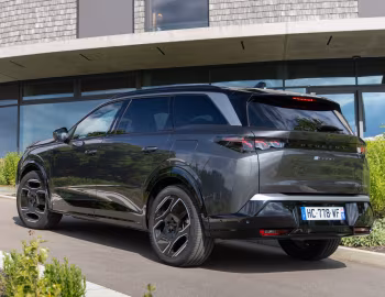 Peugeot E-5008 GT Dual Motor [Worldwide] '2025–pr.